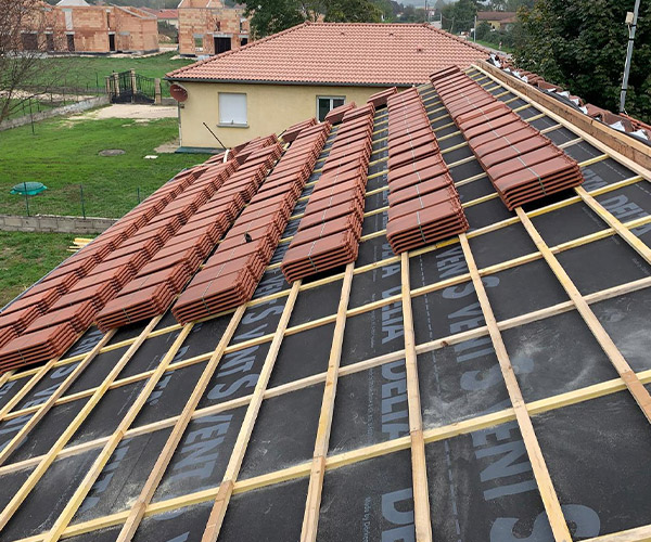 Votre Couvreur à Mâcon (71000) - MCH Habitat, Expert en Travaux de Couverture en Saône-et-Loire